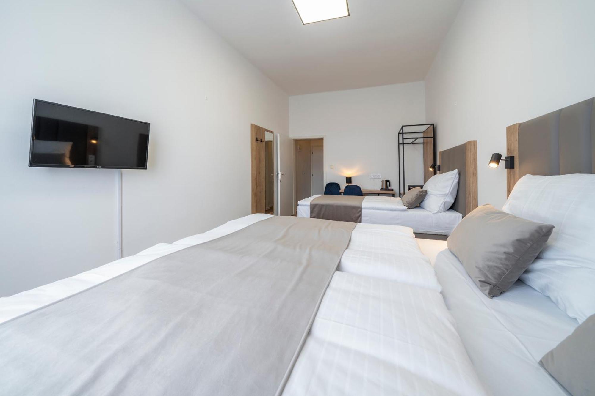Hotel Leon Прага Экстерьер фото