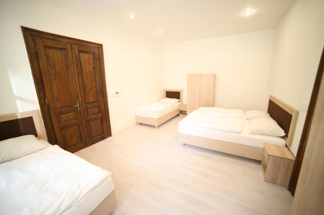 Hotel Leon Прага Экстерьер фото
